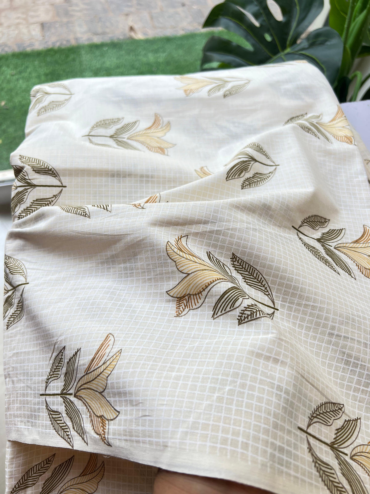CT 242 YELLOW CAMRIC COTTON 60.60