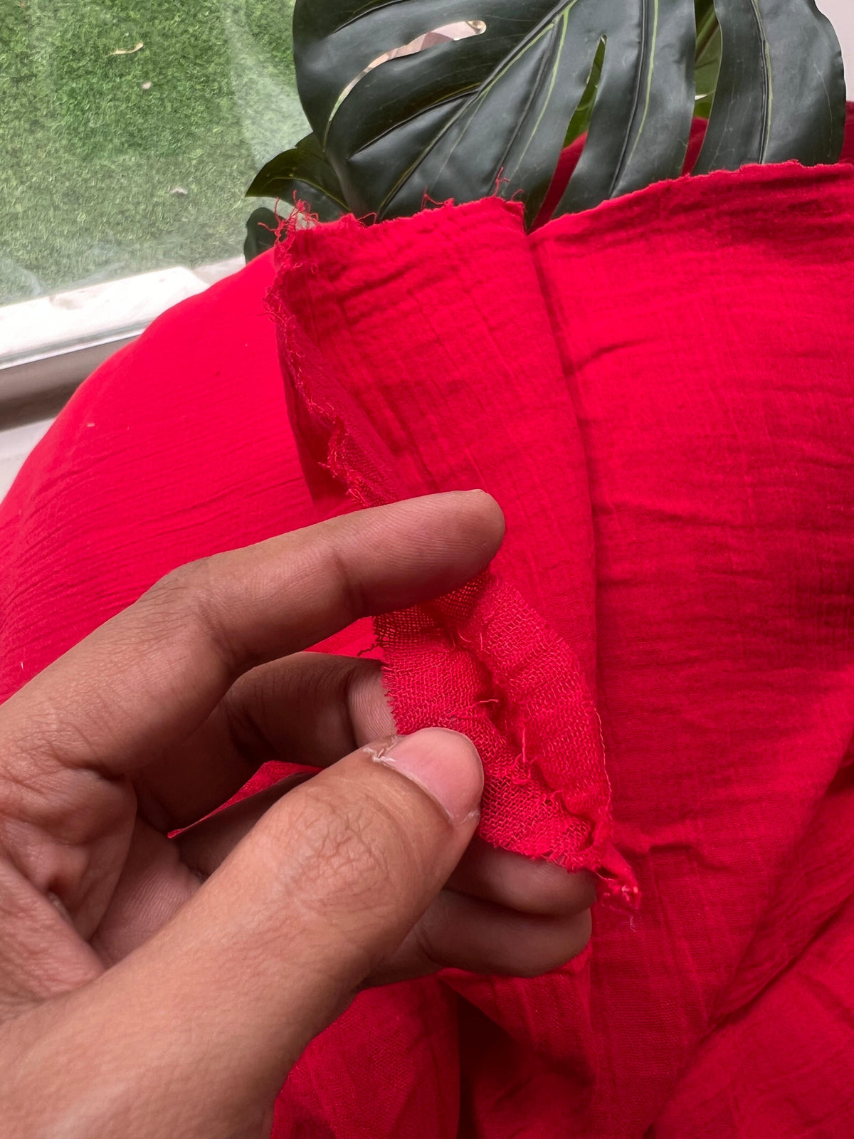 MUSLIN RED 251