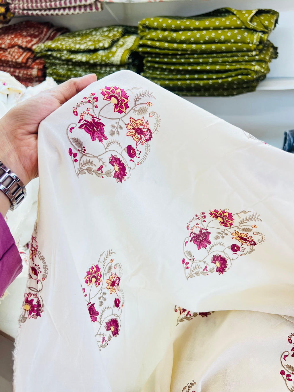 RAYON MILKY WHITE