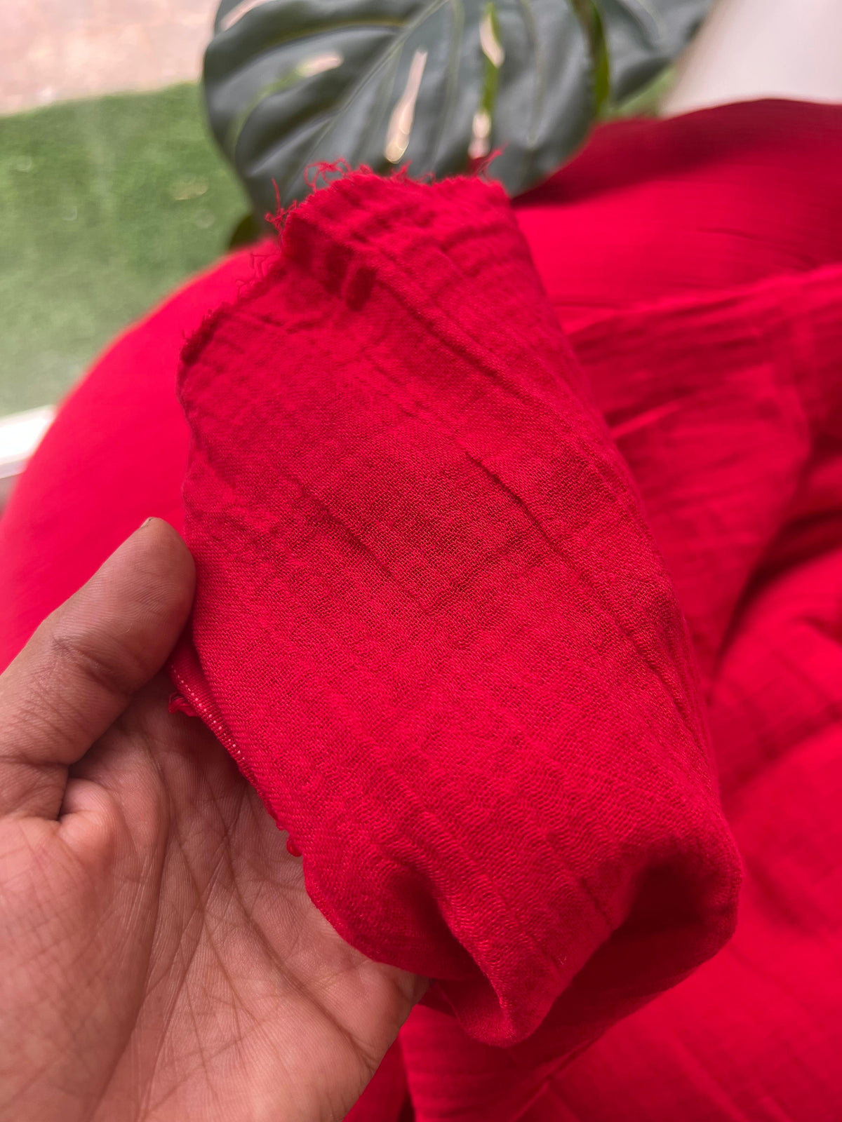 MUSLIN RED 251