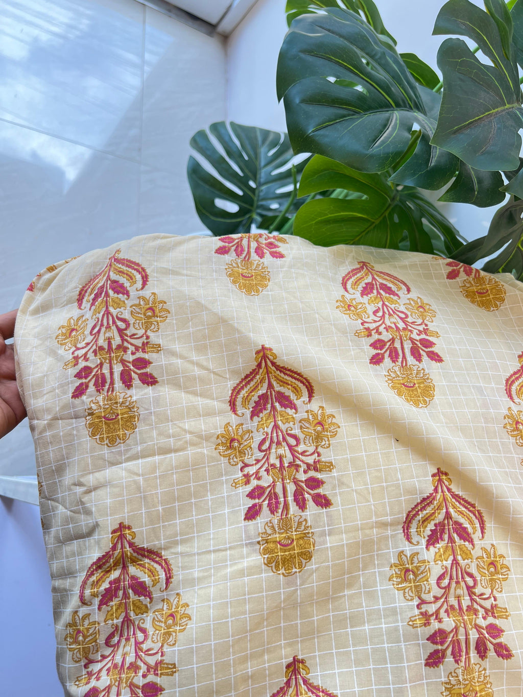 CT 101 CHECK CREAM COTTON